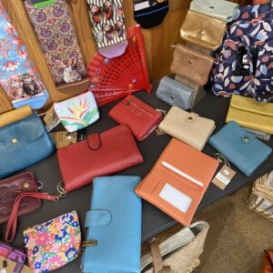 Maroquinerie en cuir et en synthétique Mandoline